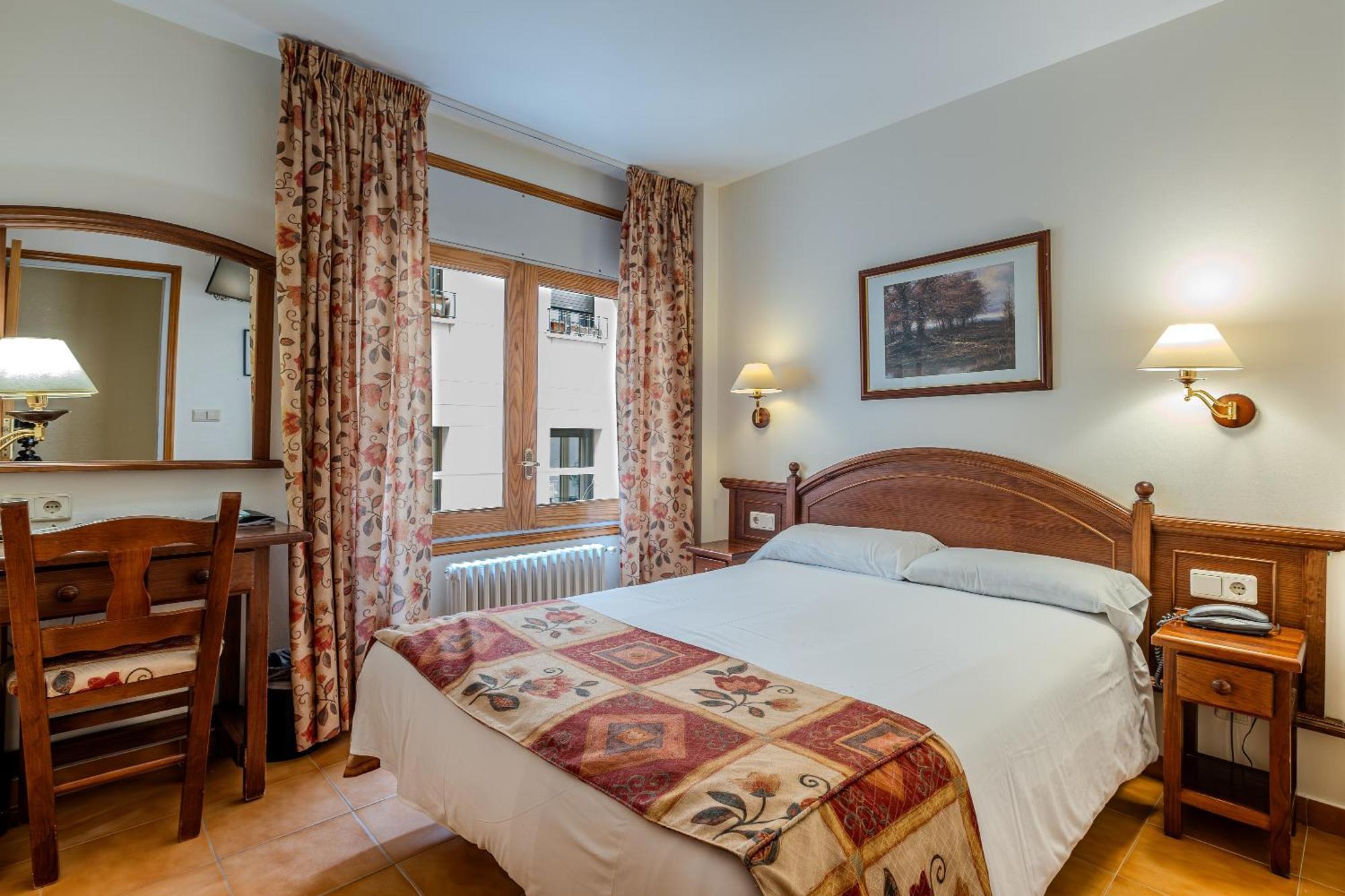 Hotel Montecarlo Encamp Zewnętrze zdjęcie